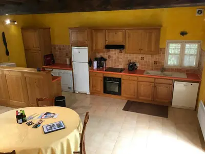 Cuisine ou kitchenette dans l'établissement La Diguinerie