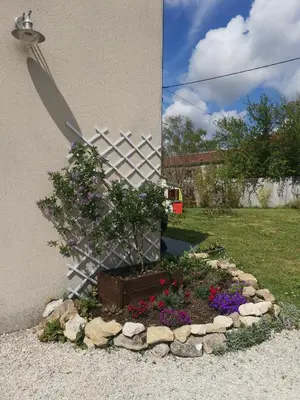 Jardin de l'établissement Gîte 4 étoiles - 8 à 10 personnes