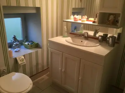 Salle de bains dans l'établissement La Tour de Gué