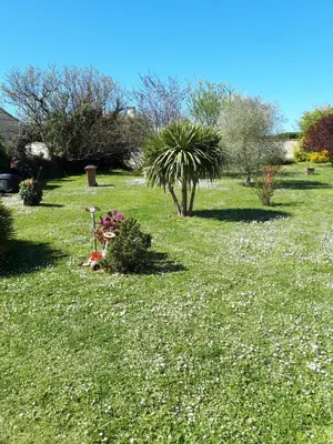 Jardin de l'établissement Chez les catherine