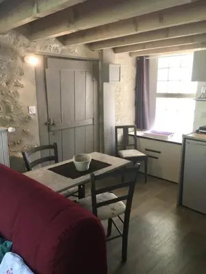Cuisine ou kitchenette dans l'établissement La Remise