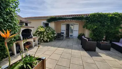 Jardin de l'établissement AGAPANTHE