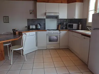 Cuisine ou kitchenette dans l'établissement Domaine Les Granges