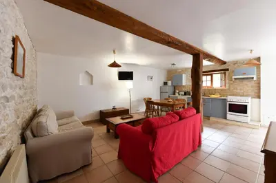 Cuisine ou kitchenette dans l'établissement Domaine Les Granges