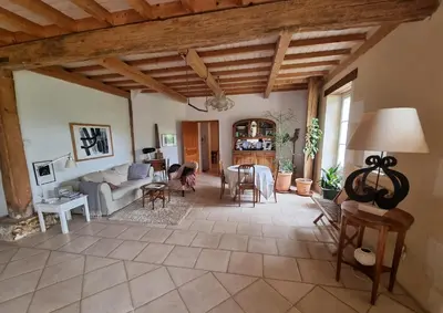 Coin salon dans l'établissement Chambre d'hôtes à Mignaloux-Beauvoir- le Thil