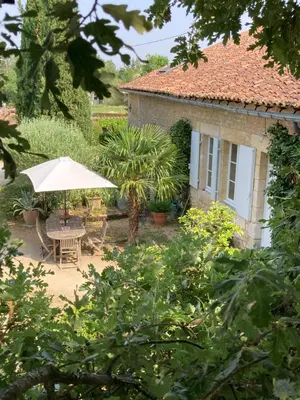 Jardin de l'établissement Chambre d'hôtes à Mignaloux-Beauvoir- le Thil