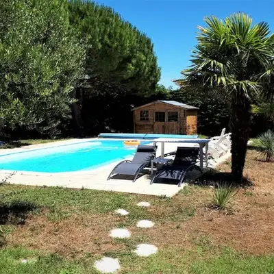 Gîte 3 étoiles 300m plage piscine privée grand jardin