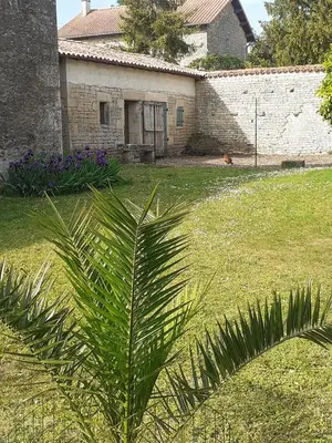 Jardin de l'établissement Chez Martine