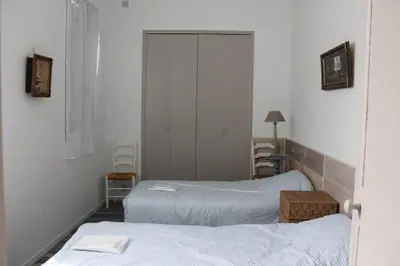 Un ou plusieurs lits dans un hébergement de l'établissement maisonnette, 5003