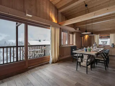 Balcon ou terrasse dans l'établissement Chalet à Megève avec espace bien-être et animaux acceptés - FR-1-569-3