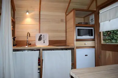 Cuisine ou kitchenette dans l'établissement Cabane Unik