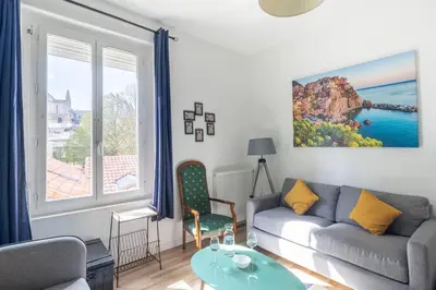 Coin salon dans l'établissement Superbe appartement dans le centre historique