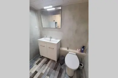 Salle de bains dans l'établissement Studio RELAX Tout Confort Proche Hyper-Centre