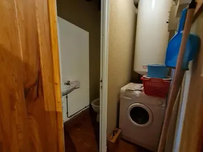 Salle de bains dans l'établissement Maison de caractère avec jardin, barque et VTT dans le Marais Poitevin - FR-1-426-139