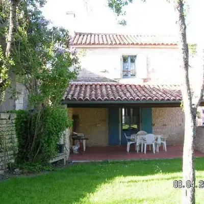 Maison de caractère avec jardin