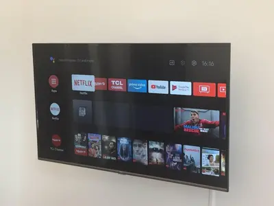 Télévision ou salle de divertissement dans l'établissement 2 Bed-Roof Terrace-Town Centre-Pets