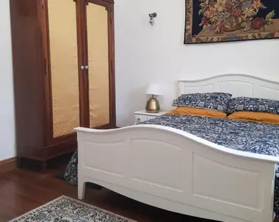 Un ou plusieurs lits dans un hébergement de l'établissement 2Bed Gite Sleeps 6 - Pool Hot Tub Parking