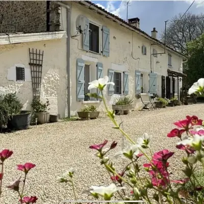 Le Jardin de Rose 24 FEUILLEBERT Romagne 86700