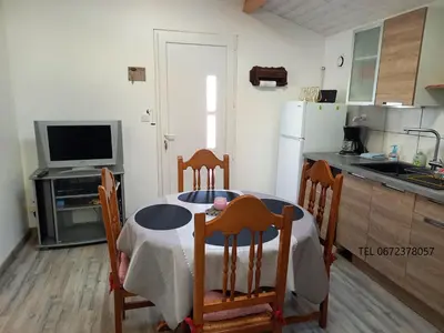 Cuisine ou kitchenette dans l'établissement La Teranga proche La Rochelle