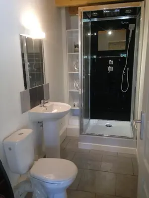 Salle de bains dans l'établissement Gemini, Les Constellations Gite Complex