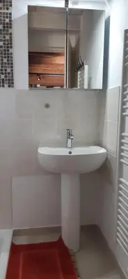 Salle de bains dans l'établissement Moulin de Ringère