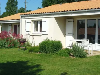 Jardin de l'établissement Olydea le Lambon - Prailles-la-Couarde