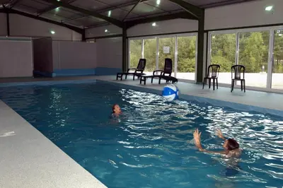 Piscine de l'établissement Chalet de La Héronnière ou située à proximité