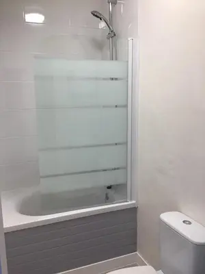 Salle de bains dans l'établissement Numéro 96 chambre d hôtes