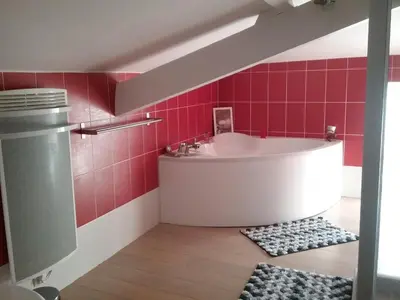 Salle de bains dans l'établissement La Salamandre