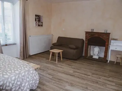 Un ou plusieurs lits dans un hébergement de l'établissement LA LAUJÈRE Chambres d'hôtes ROMANCE