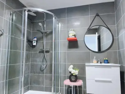 Plan de l'établissement Apt 67m2 hyper centre: 2 chambres, cuisine TV wifi
