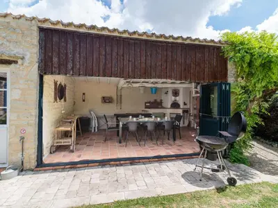 Terrasse ou espace extérieur de l'établissement Holiday Home Au bord du canal by Interhome