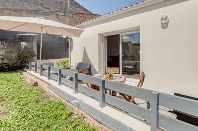 Jardin de l'établissement Maison Dany