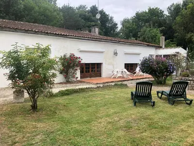 Jardin de l'établissement Chez FIRMIN 