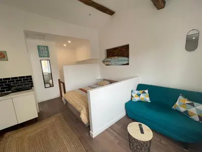 Cuisine ou kitchenette dans l'établissement The California Dream - hyper-centre - 2mn gare SNCF - WIFI NETFLIX gratuit