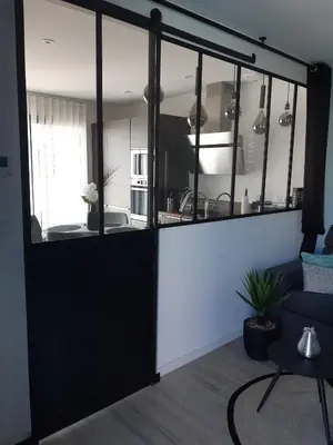 Cuisine ou kitchenette dans l'établissement Casa Aix Keys avec jacuzzi privatif proche plages et Golf
