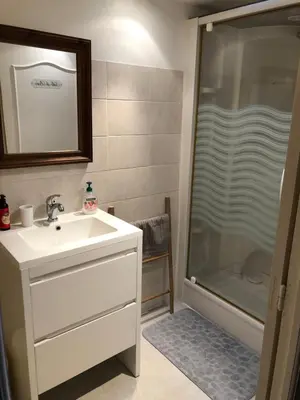 Salle de bains dans l'établissement Petite Aucher