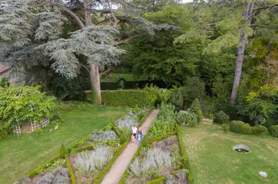 Jardin de l'établissement Parc de la Belle