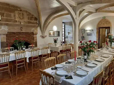 Restaurant ou autre lieu de restauration dans l'établissement Chateau de Mornay