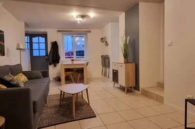 Coin salon dans l'établissement Maisonnette design Le Cosy - Marché à 3mn à pied - Parking gratuit à 50m - Amazon Prime -
