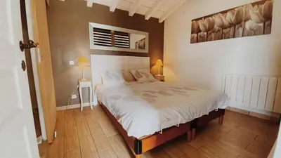 Un ou plusieurs lits dans un hébergement de l'établissement Domaine de Saint Florent - Piscine & Spa