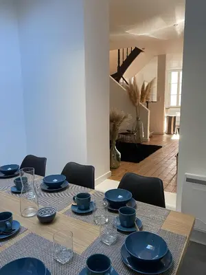 Coin salon dans l'établissement Agréable et vaste maison Angoulême centre ville