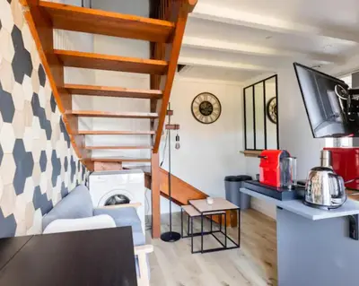 Cuisine ou kitchenette dans l'établissement Appartement T2- Le bon accueil / WIFI / PARKING