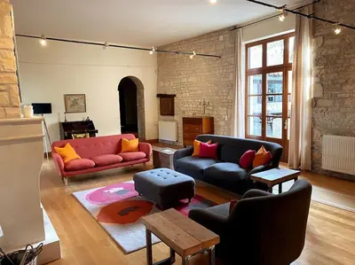 Coin salon dans l'établissement Uniquely Private Holiday Villa in the Charente