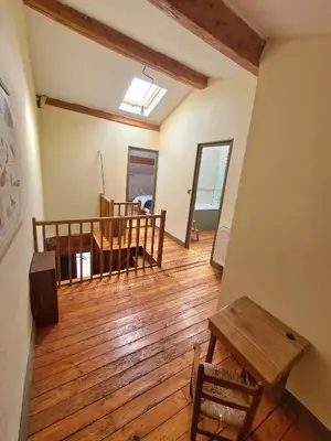 Coin salon dans l'établissement Le Terrier maison de campagne 250 m2 grande capacité 20 couchages, 4500m2 de terrain