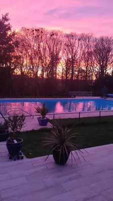 Piscine de l'établissement Les loges ou située à proximité