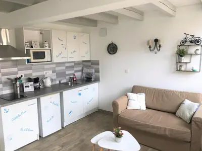 Cuisine ou kitchenette dans l'établissement LA MAISON DU BONHEUR