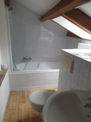 Salle de bains dans l'établissement Le Moulin du Chemin