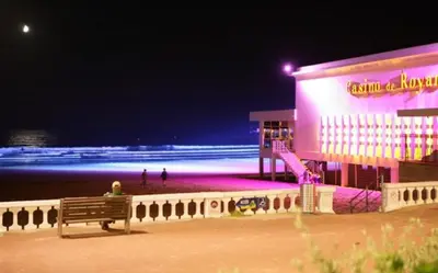 Piscine de l'établissement Maison de Campagne cosy ou située à proximité