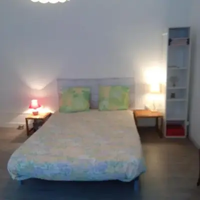 Chambre avec sa salle de bain privative